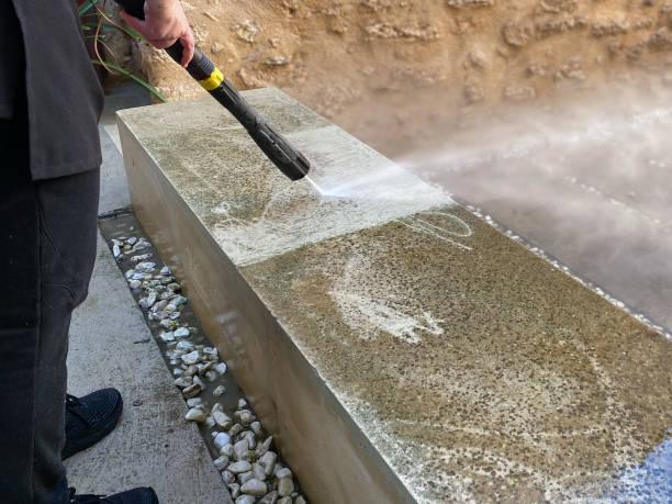 Best Deck Pressure Washing  in Wakarusa, IN